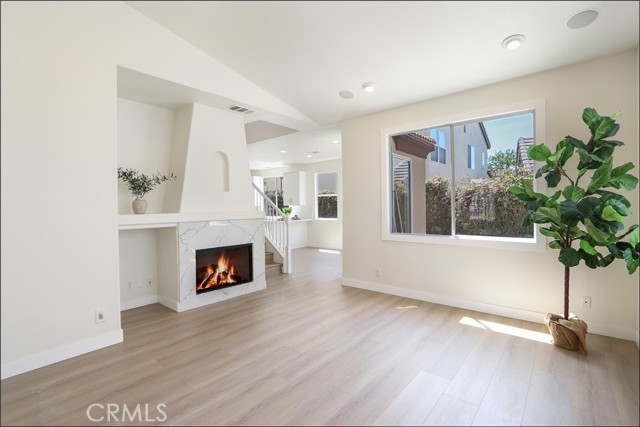 MLS #OC25183212 image #3