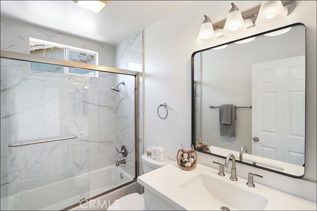 MLS #OC25183212 image #31