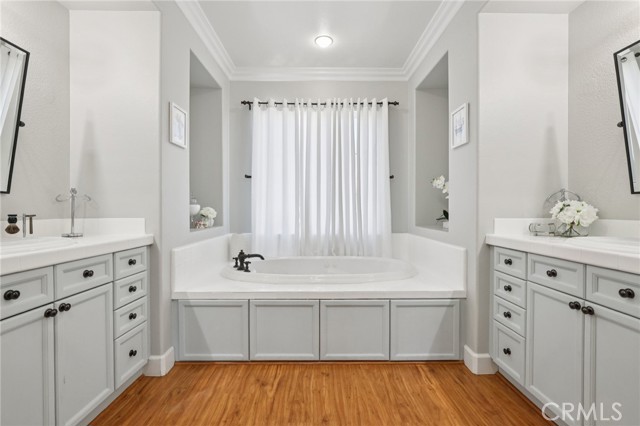 MLS #OC25183297 image #20