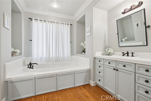 MLS #OC25183297 image #21