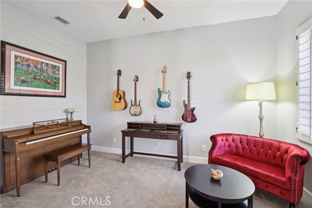 MLS #OC25183297 image #4