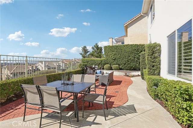 MLS #OC25183297 image #40