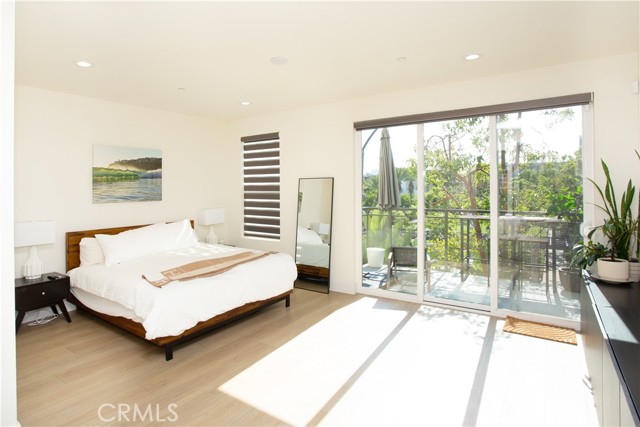MLS #OC25183304 image #9