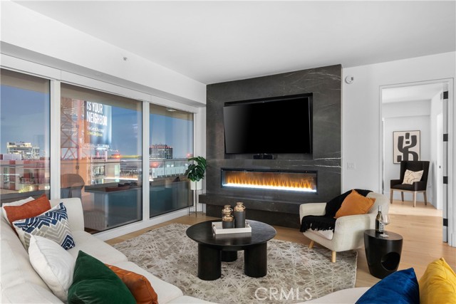 MLS #OC25183375 image #1