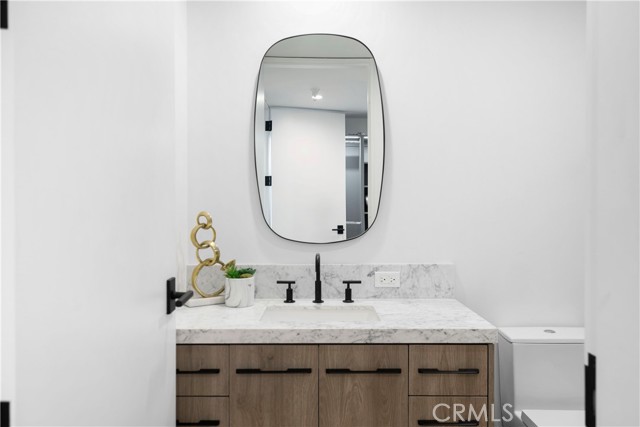 MLS #OC25183375 image #10
