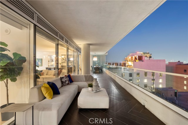 MLS #OC25183375 image #23