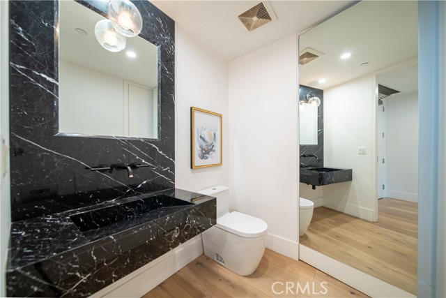 MLS #OC25183375 image #33