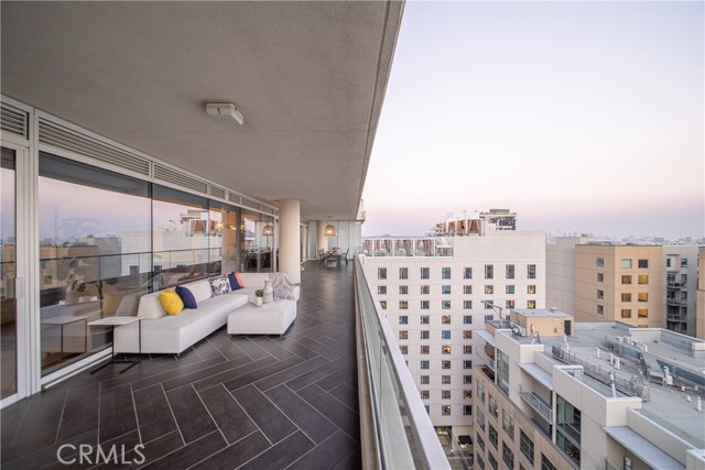 MLS #OC25183375 image #38