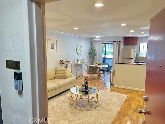 MLS #OC25183700 image #17