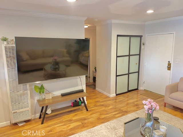 MLS #OC25183700 image #9