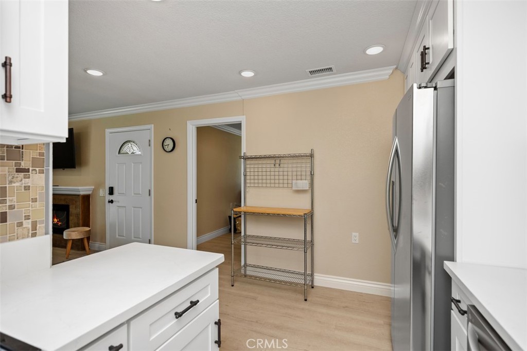 MLS #OC25183941 image #17