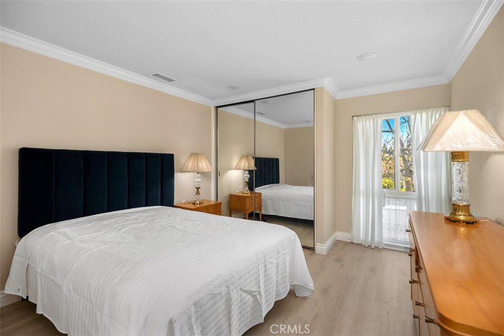 MLS #OC25183941 image #18