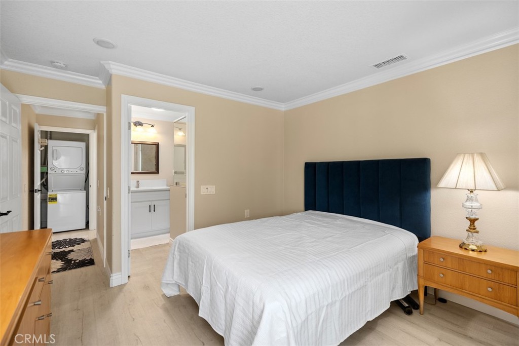 MLS #OC25183941 image #19