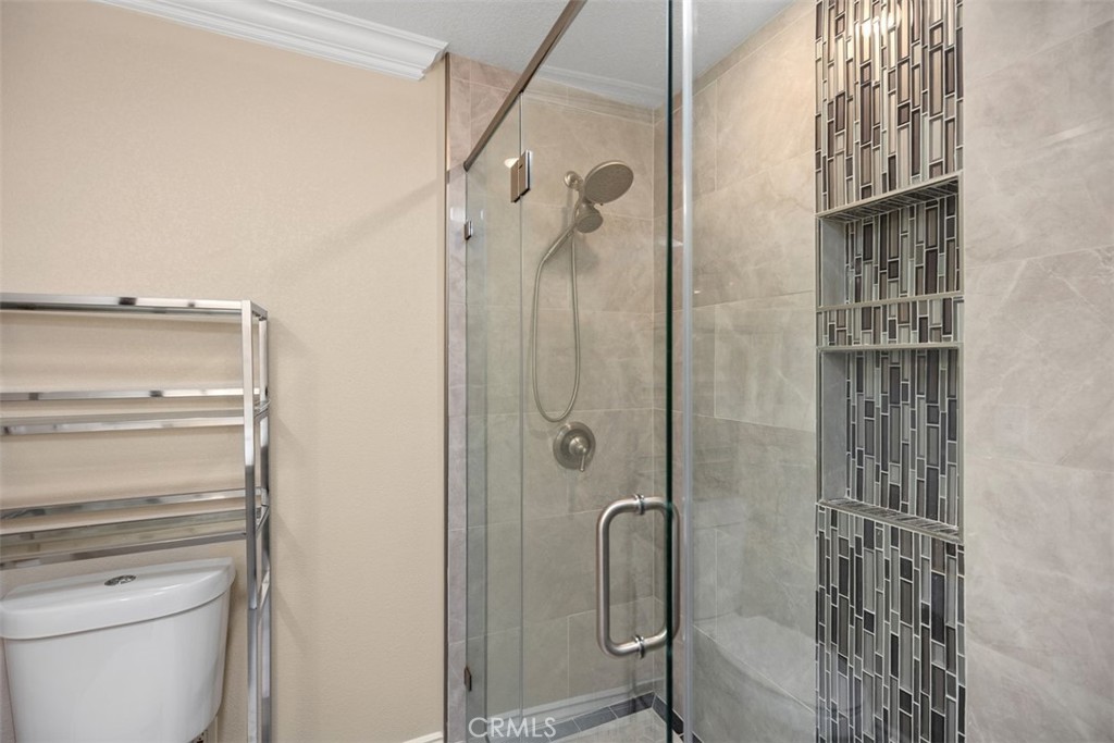 MLS #OC25183941 image #21