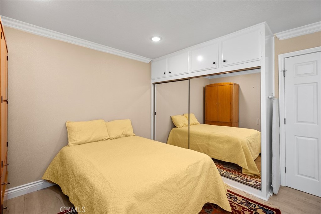 MLS #OC25183941 image #26