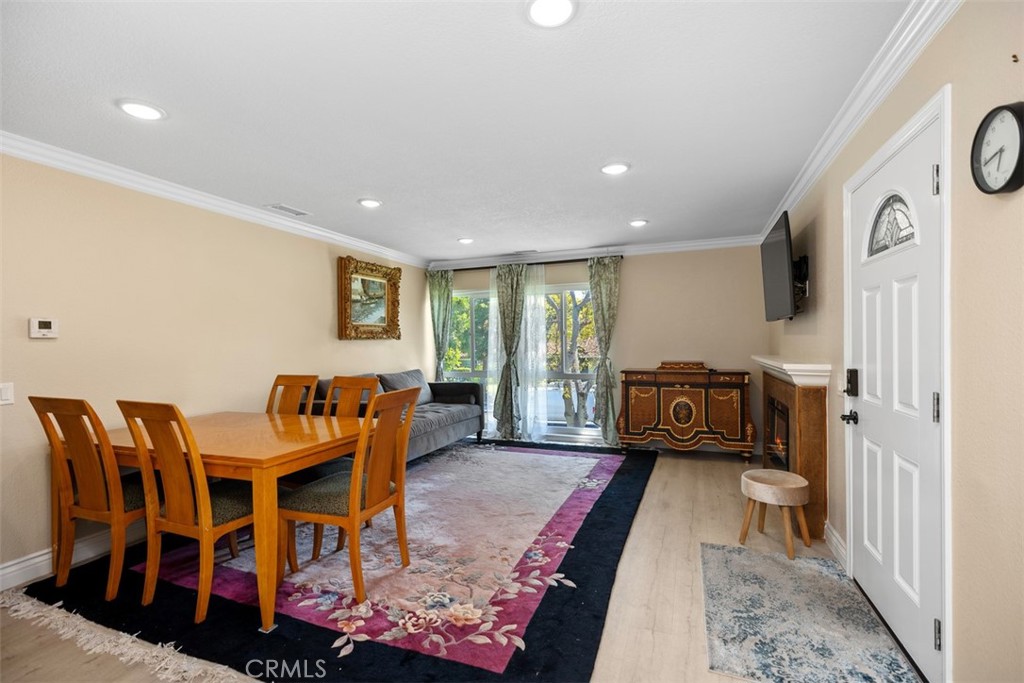 MLS #OC25183941 image #9