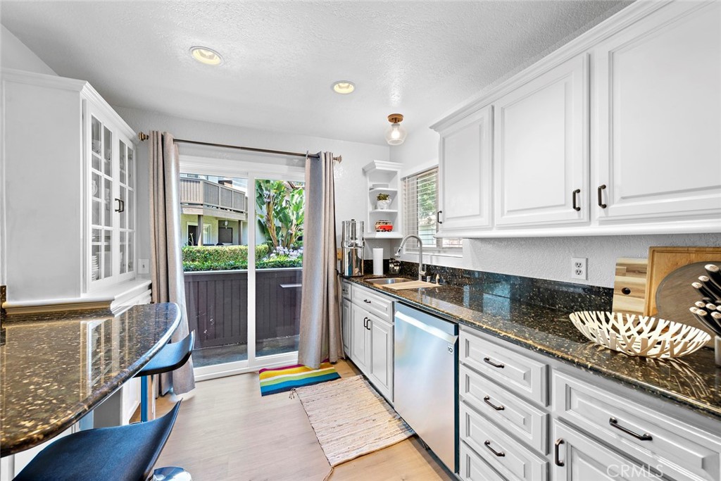 MLS #OC25183961 image #8