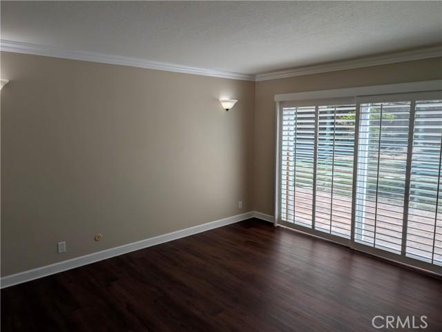 MLS #OC25184171 image #9