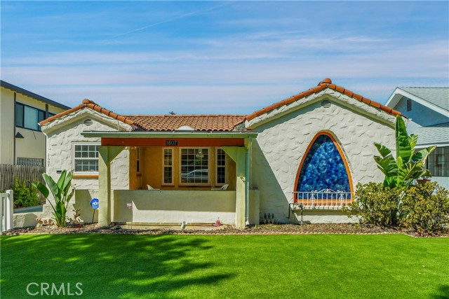 MLS #OC25184393 image #0