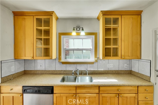 MLS #OC25184393 image #15