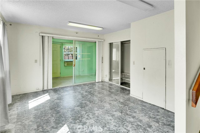 MLS #OC25184393 image #31
