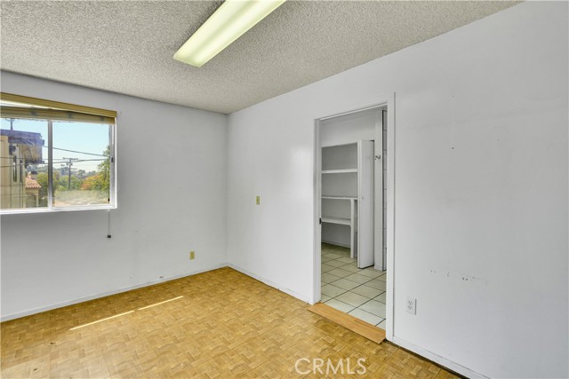 MLS #OC25184393 image #35