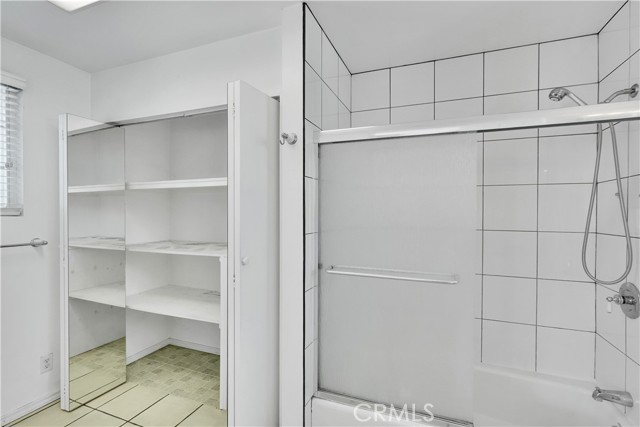 MLS #OC25184393 image #38