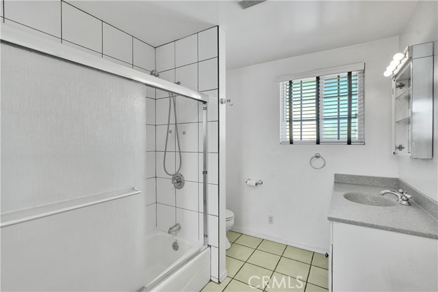 MLS #OC25184393 image #39