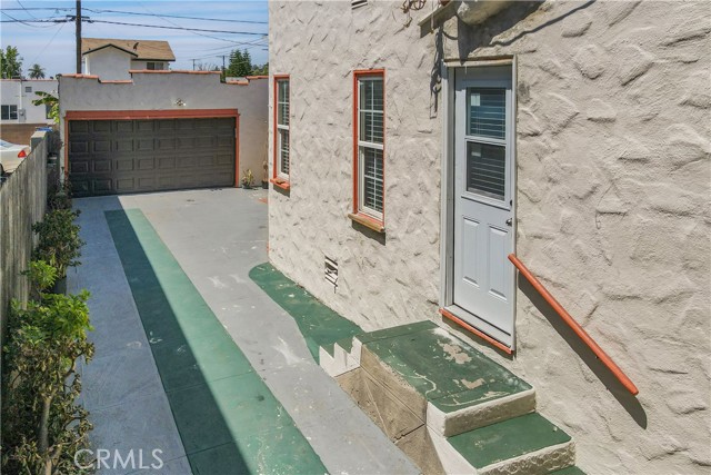 MLS #OC25184393 image #41