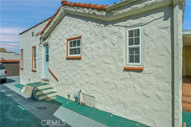 MLS #OC25184393 image #42