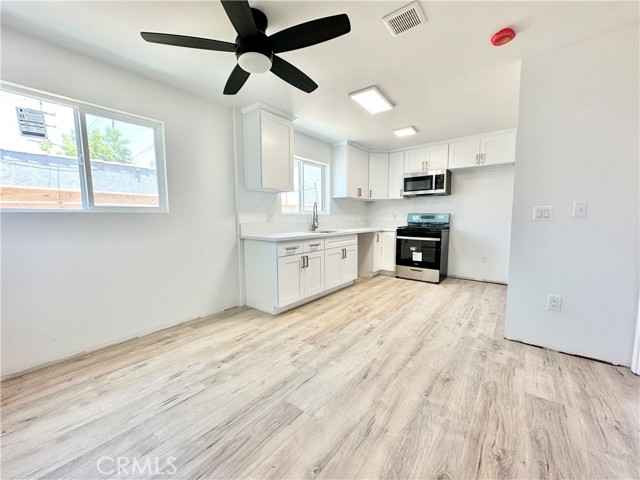 MLS #OC25184435 image #21