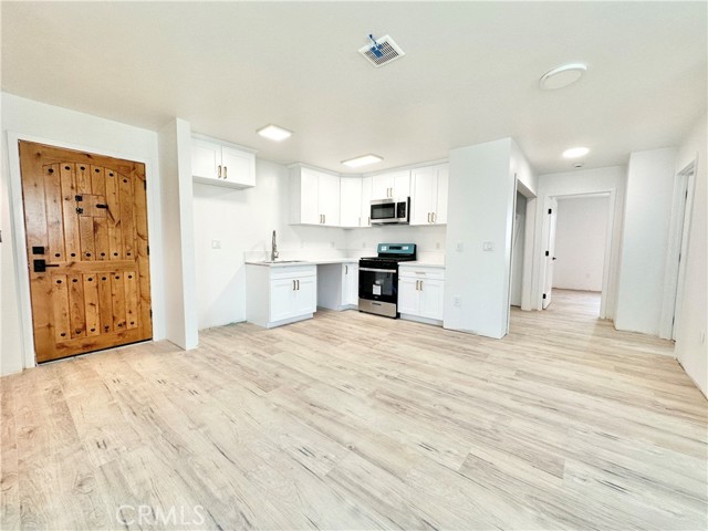 MLS #OC25184435 image #36