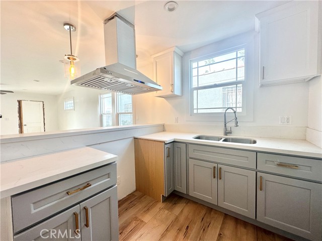 MLS #OC25184435 image #9