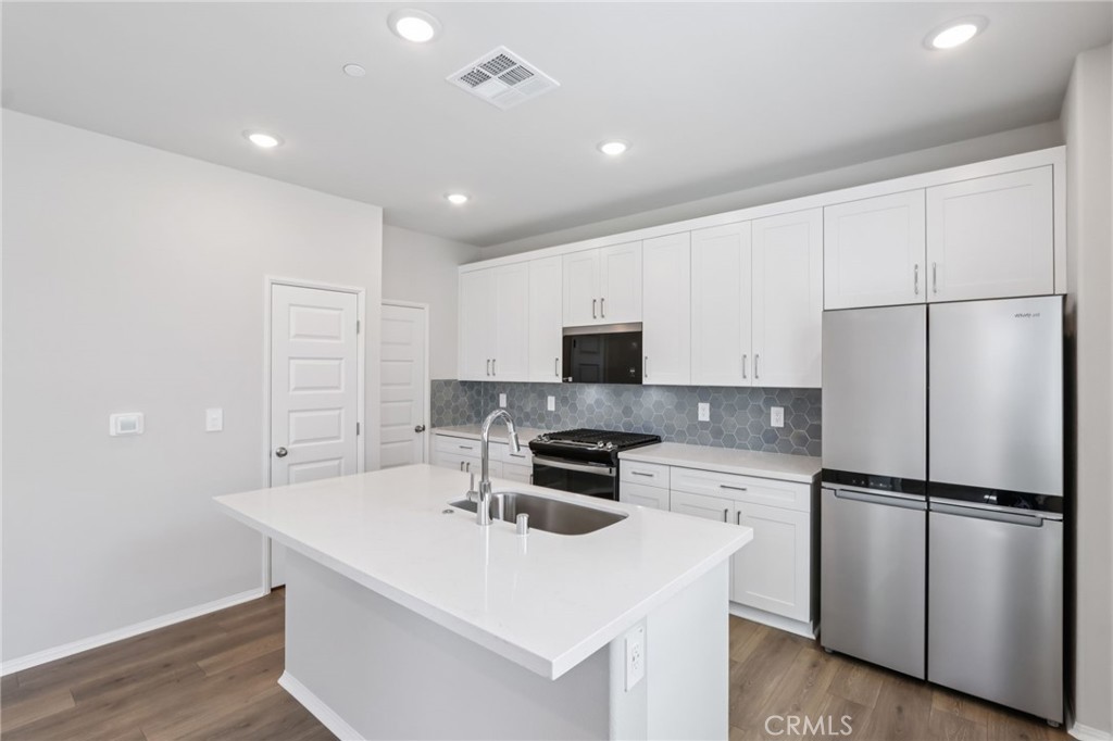 MLS #OC25184550 image #13