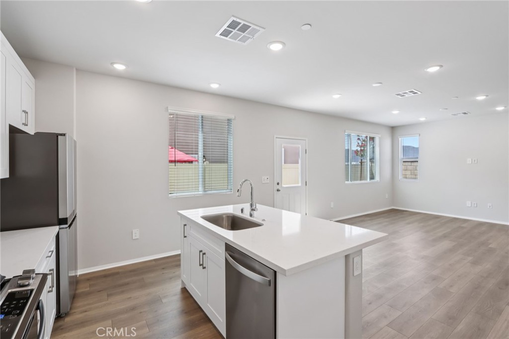 MLS #OC25184550 image #14