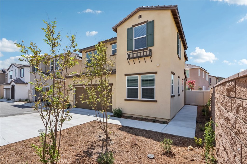 MLS #OC25184550 image #2