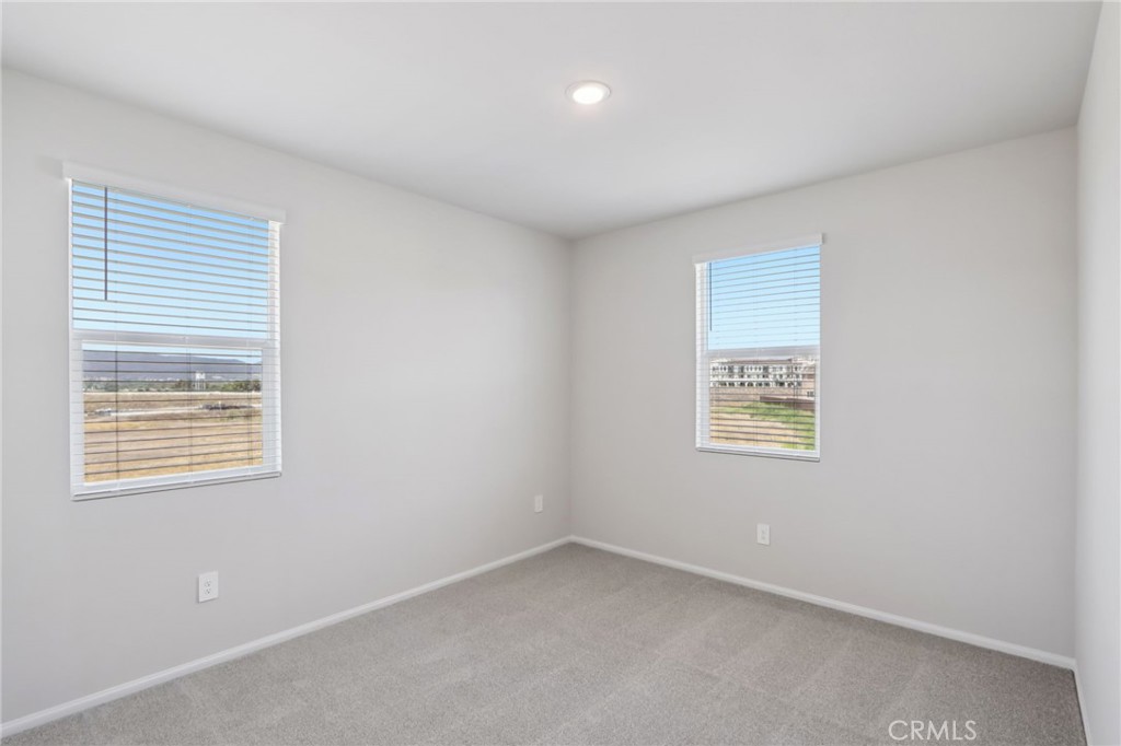 MLS #OC25184550 image #24