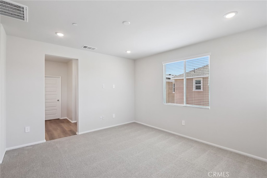 MLS #OC25184550 image #27