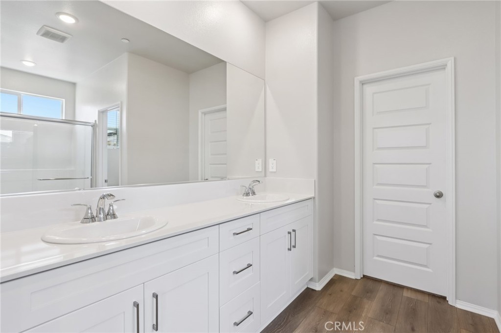 MLS #OC25184550 image #29