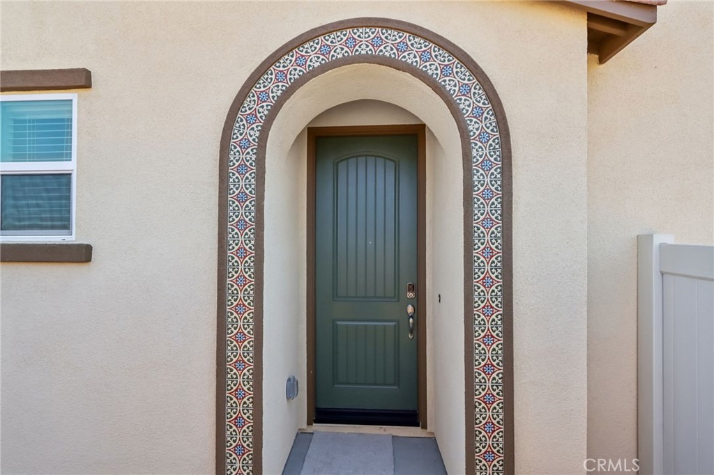 MLS #OC25184550 image #3