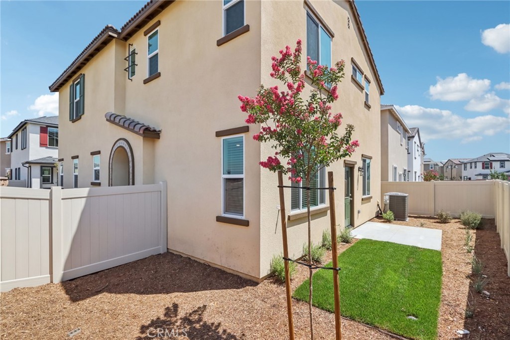 MLS #OC25184550 image #34