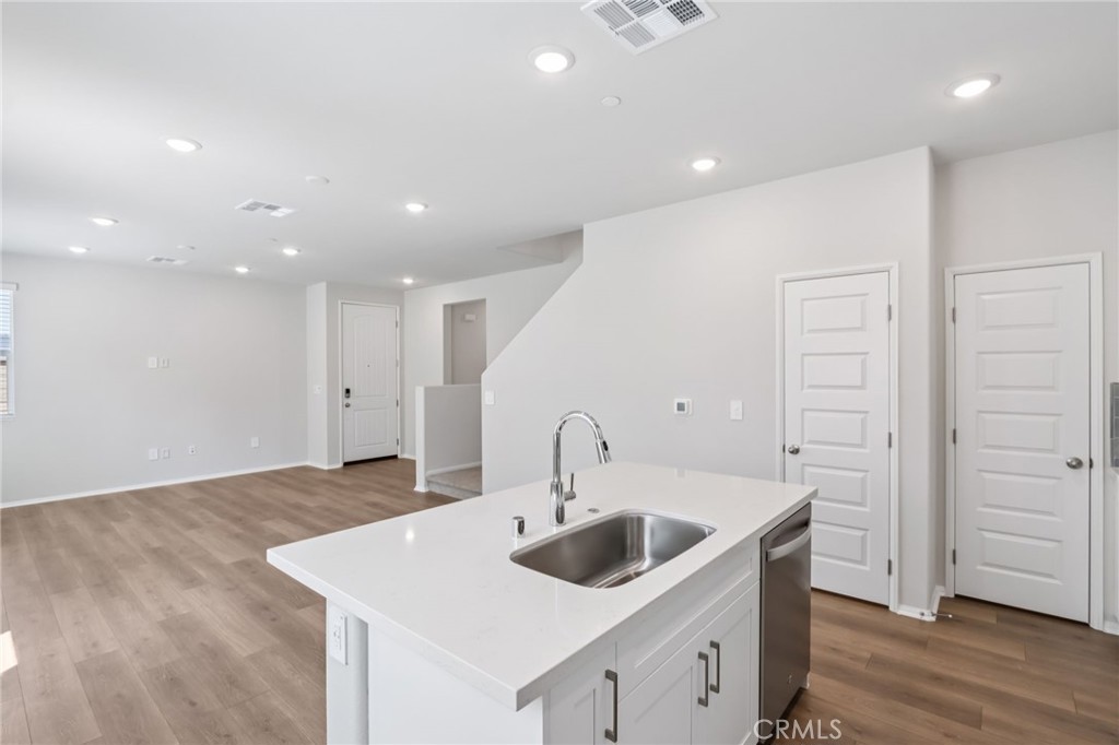 MLS #OC25184550 image #6