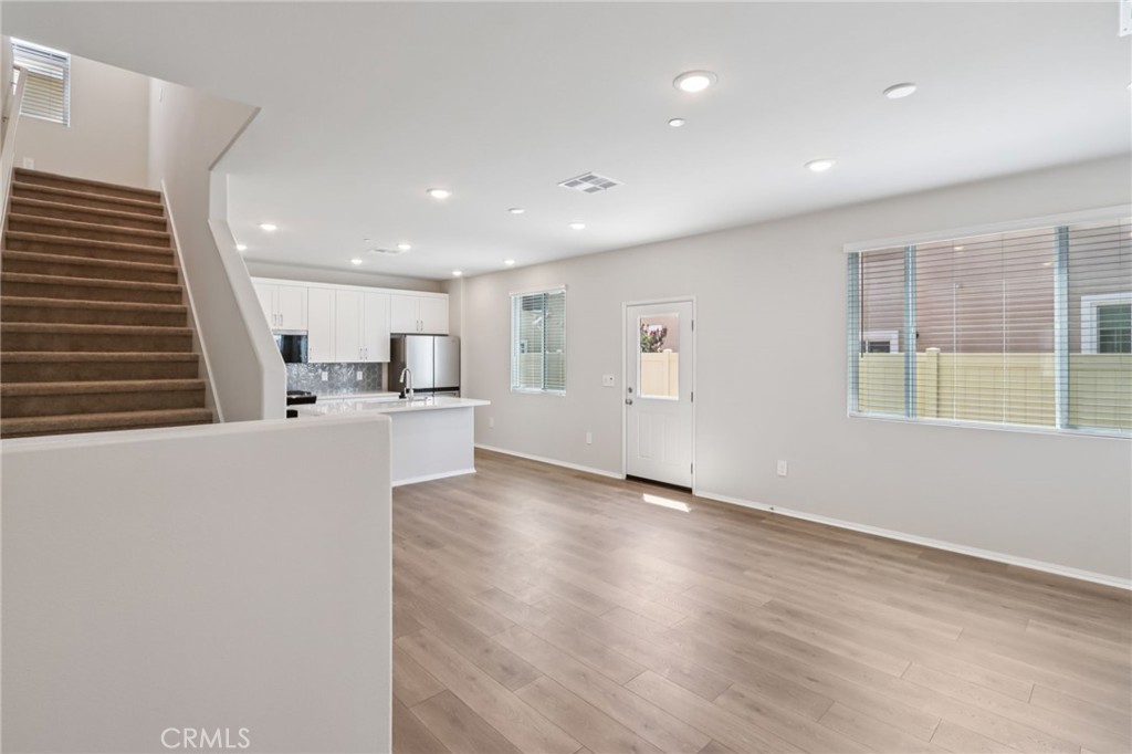 MLS #OC25184550 image #7