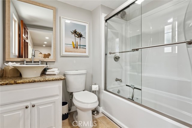 MLS #OC25184812 image #12