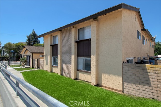 MLS #OC25184826 image #3