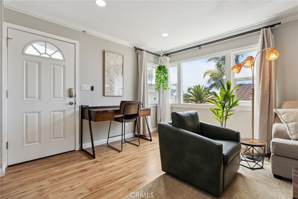 MLS #OC25184846 image #4