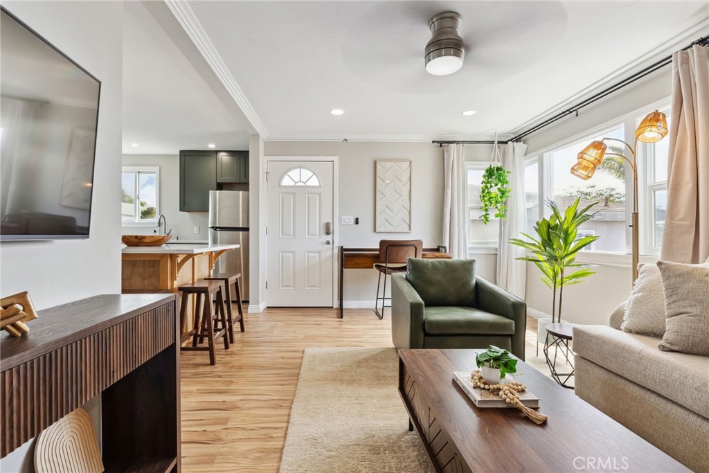 MLS #OC25184846 image #5