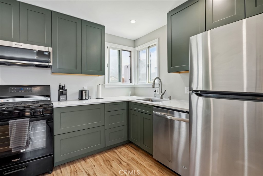 MLS #OC25184846 image #8