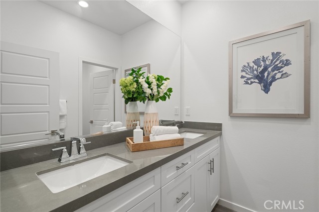 MLS #OC25185131 image #23