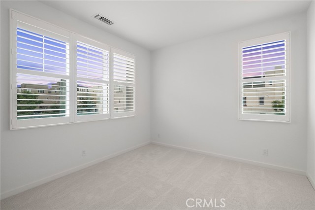 MLS #OC25185131 image #24